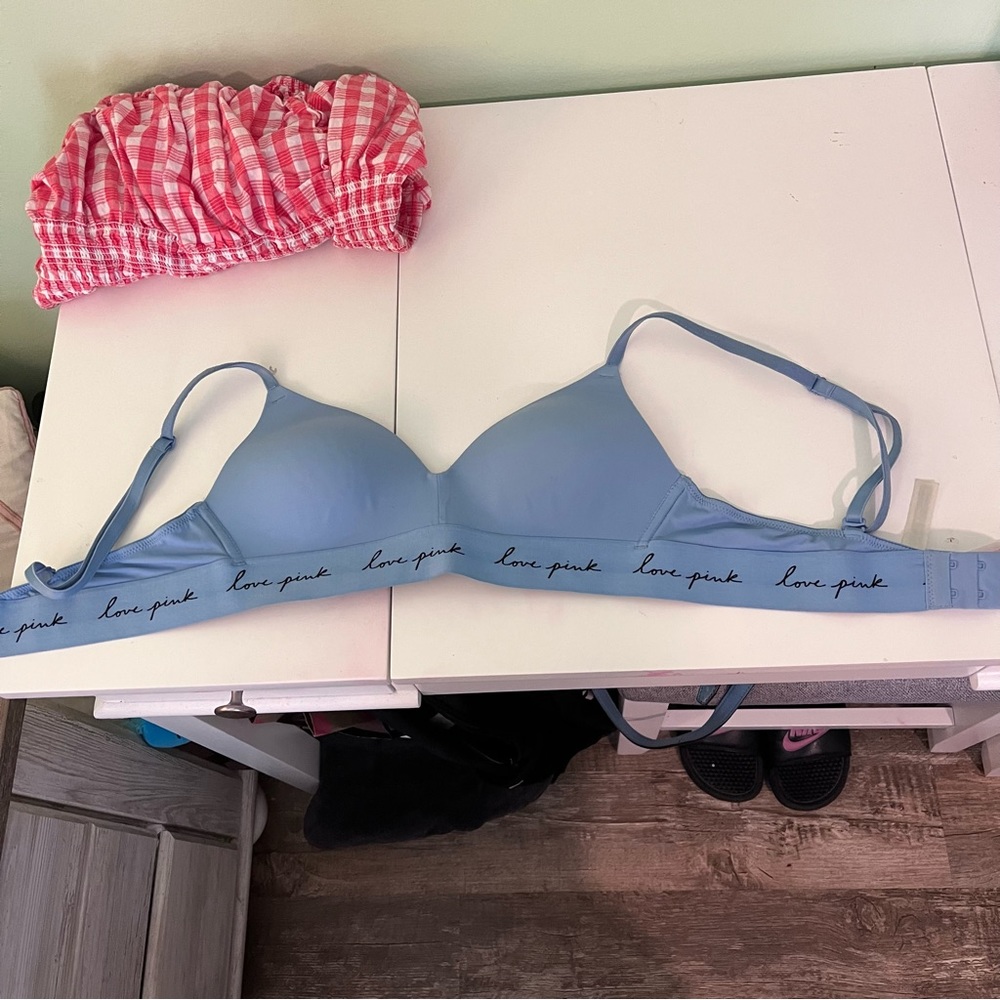 Selling two pink bras black and light blue size 34A - Picture 8 of 8